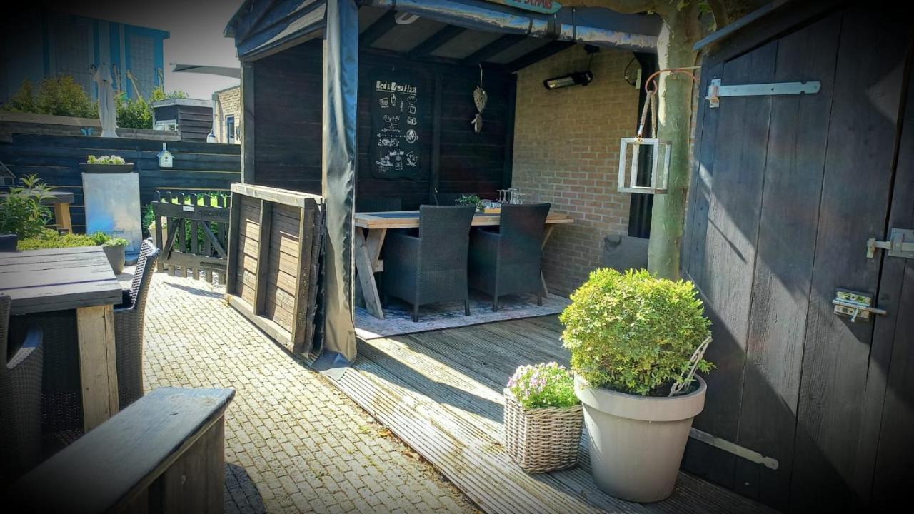 Bed&Breakfast De Schans Makkum Exterior foto